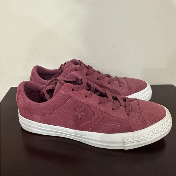 Suede red converse size 6 - Picture 1 of 2